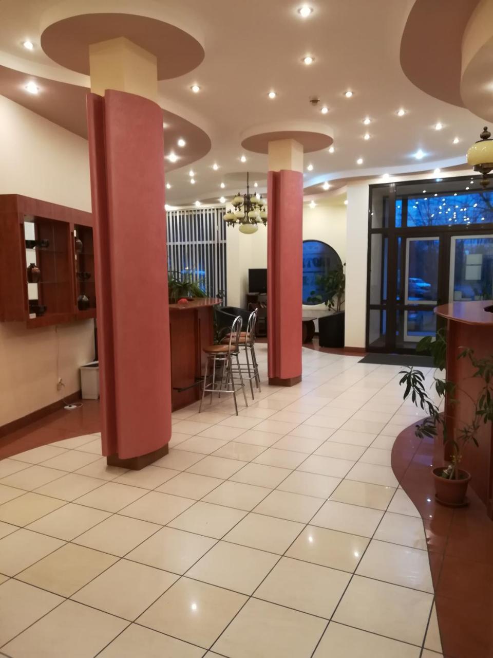 Hotel Everest Тыргу-Муреш Экстерьер фото